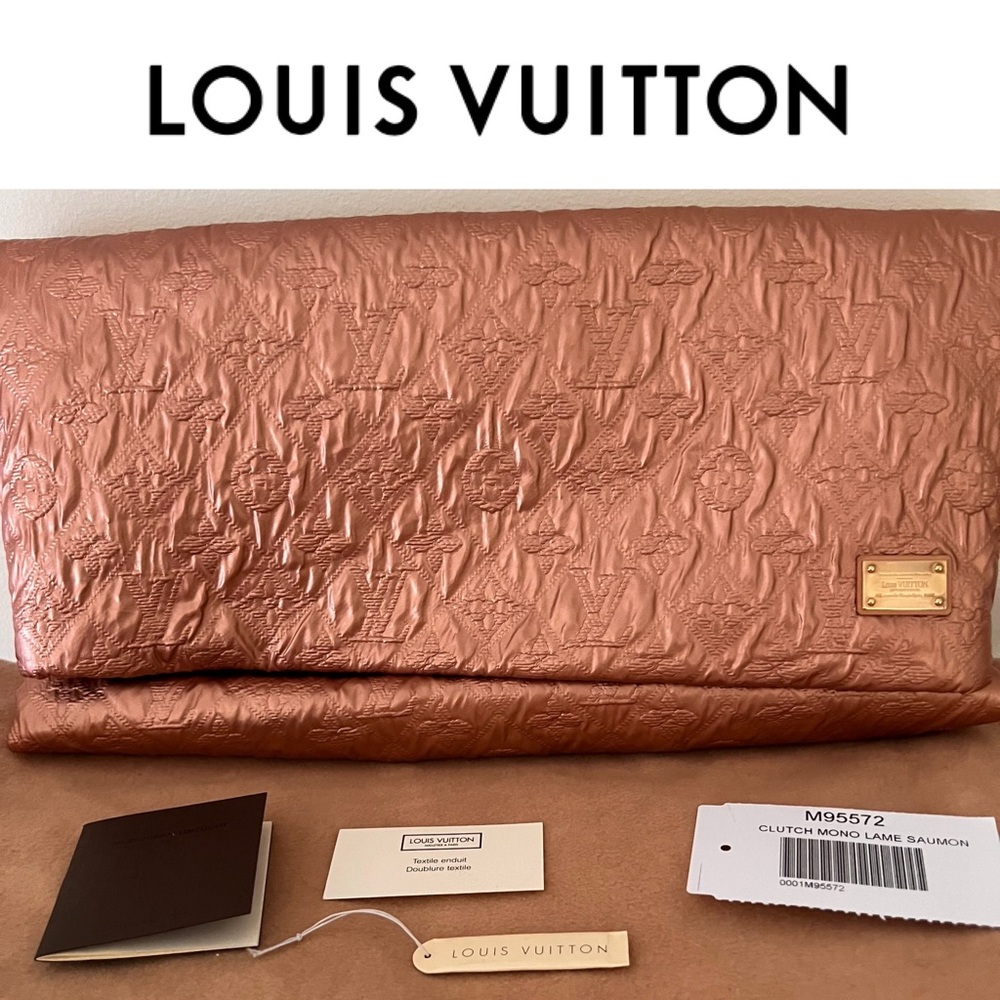 LOUIS VUITTON Saumon Monogram Limelight
Clutch Bag
